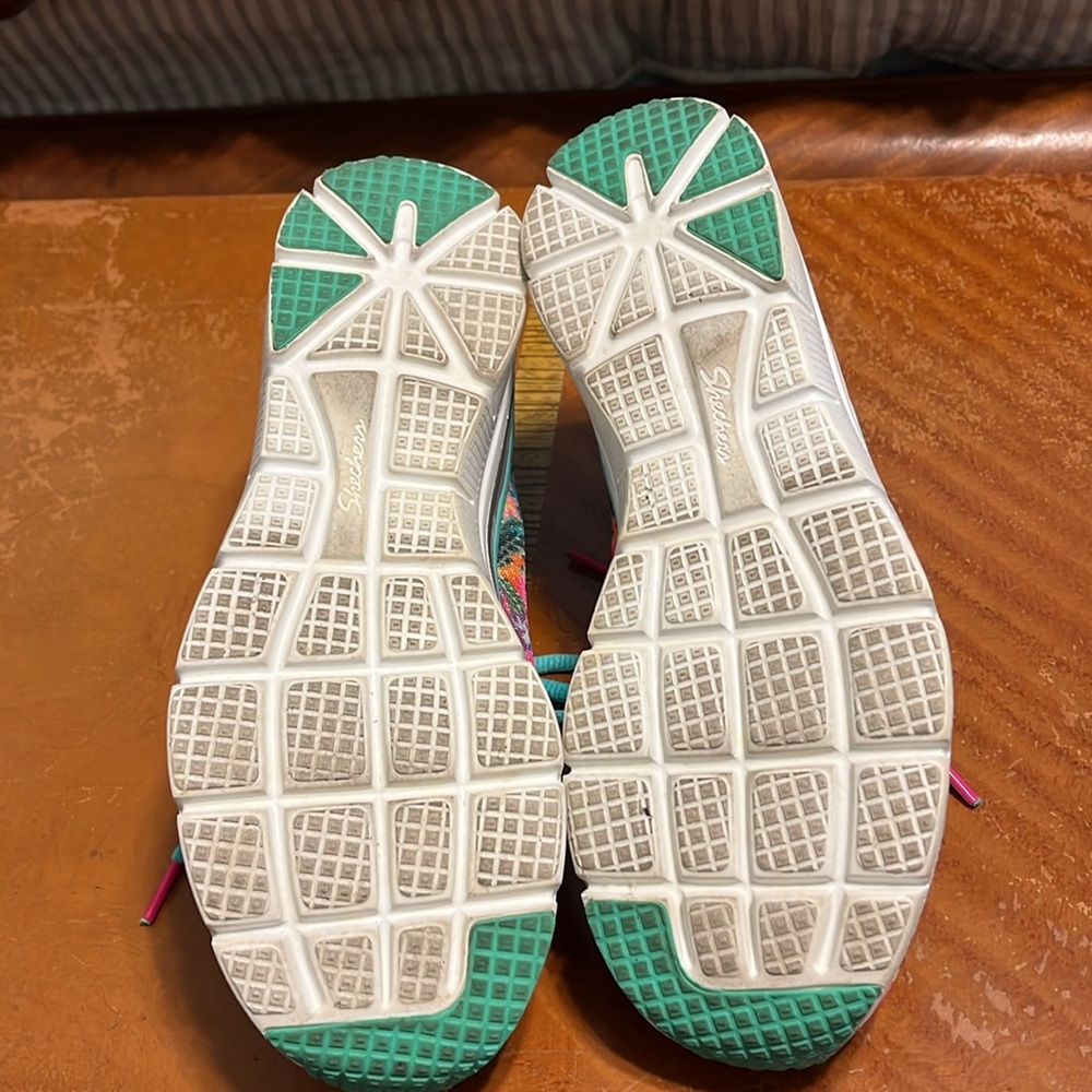 Skechers Air-Cooled Memory Foam Floral Sneaker Size 8 - Picture 5 of 5